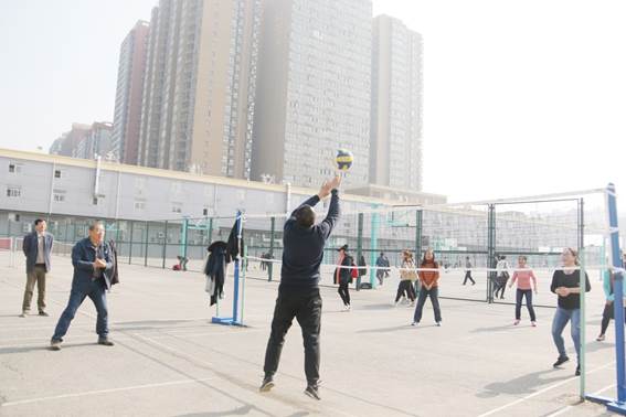 说明: E:\work\宣传部\宣传工作\Photos\2018\201811\20181109138开奖网
召开教职工趣味运动竞赛\xcb\IMG_6998.JPG